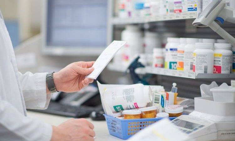 persiapan bisnis apotek di desa